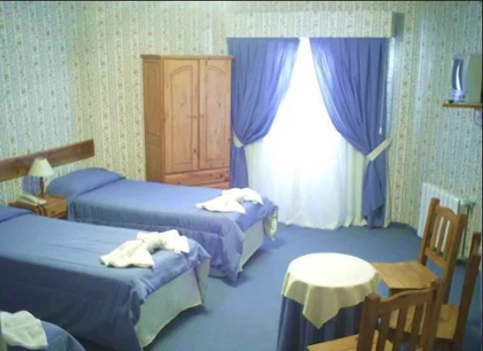 Hotel Kalenshen Calafate à El Calafate Extérieur photo