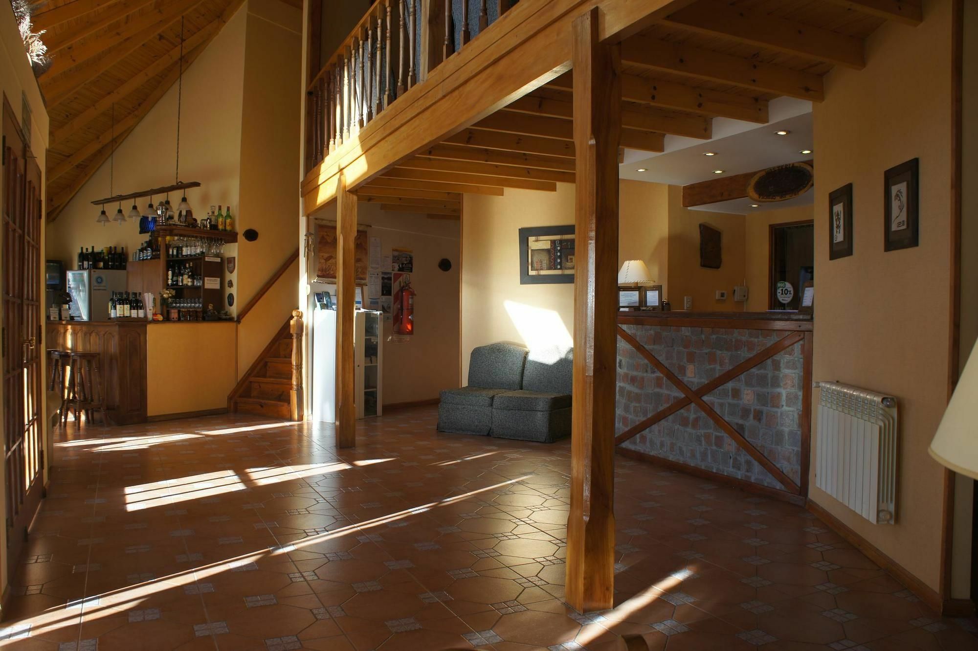 Hotel Kalenshen Calafate à El Calafate Extérieur photo